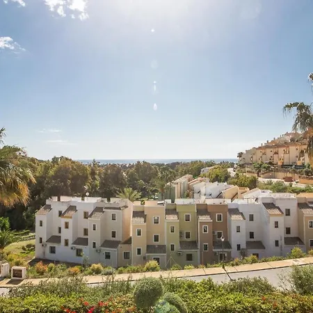 Majestic Hills 1 5 Апартаменты