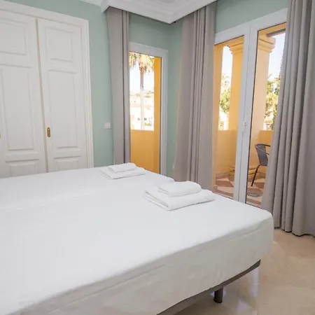 Majestic Hills 1 5 Апартаменты Касарес